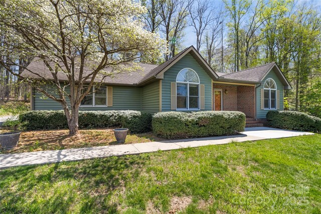 151 Canaan Dr, Candler, NC 28715 - photo 1