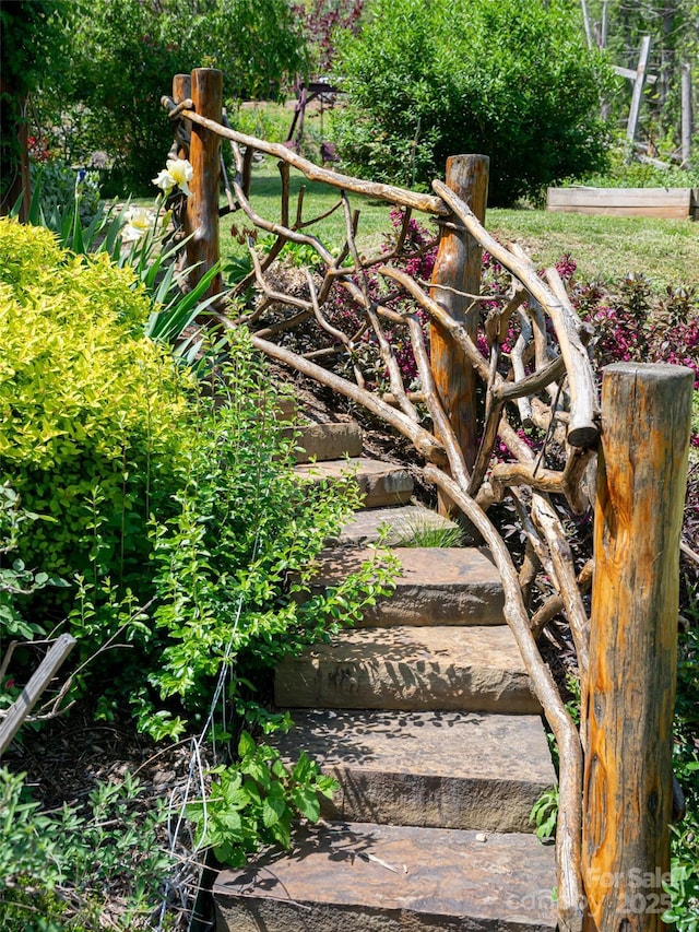15 Sassy Ln, Asheville, NC 28805 - exterior view