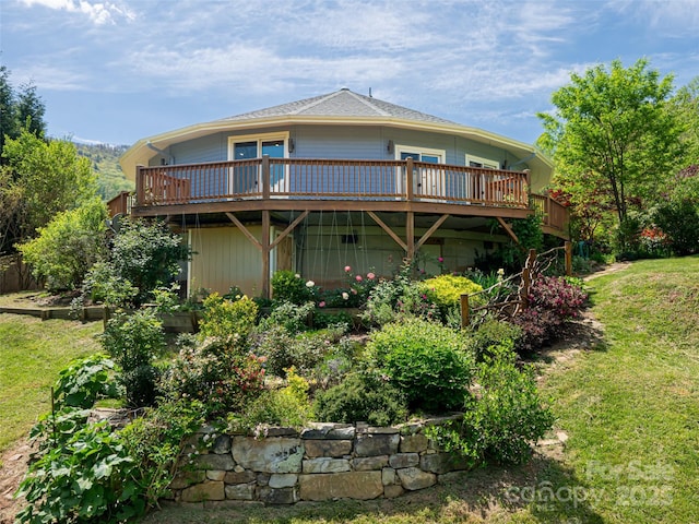 15 Sassy Ln, Asheville, NC 28805 - rear view of house with a deck and a yard