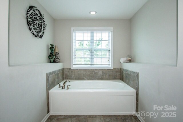 10707 Charmont Pl, Huntersville, NC 28078 - bathroom with a bath