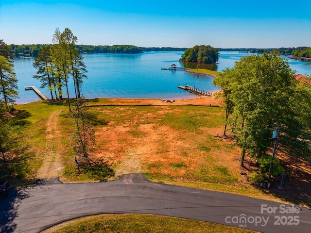 7928 Pine Cove Ln, Denver, NC 28037