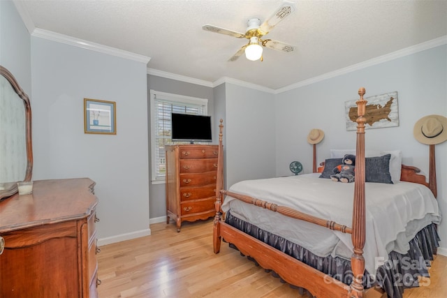 106 S Oakwood Dr, Kings Mountain, NC 28086 - bedroom with crown molding, light wood finished floors, and baseboards