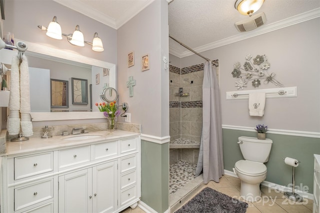 106 S Oakwood Dr, Kings Mountain, NC 28086 - full bath with visible vents, vanity, a tile shower, and toilet