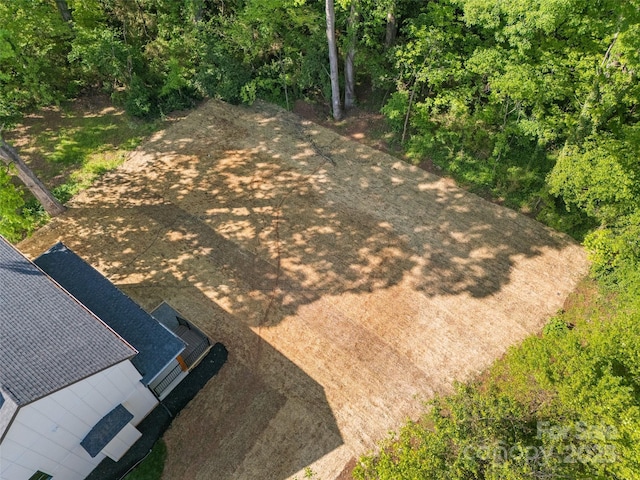1 Linestowe Dr, Belmont, NC 28012 - view of yard featuring driveway