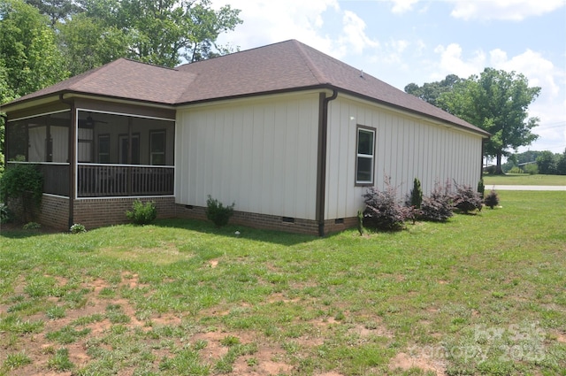 5817 Wingate Hill Rd, Denver, NC 28037 - view of side of home with crawl space, a sunroom, a yard, and roof with shingles