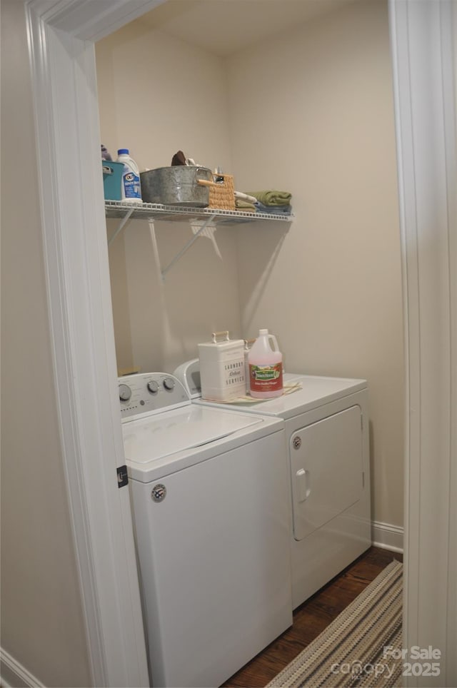 5817 Wingate Hill Rd, Denver, NC 28037 - laundry area featuring washing machine and dryer, dark wood-style floors, and baseboards