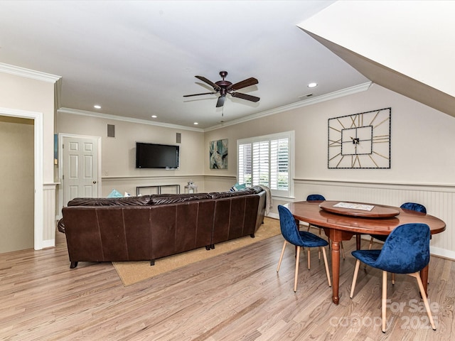 living room with light wood-style floors, a ceiling fan, recessed lighting, and visible vents