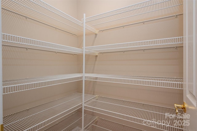 2412 Laura Dr, Charlotte, NC 28212 - view of pantry