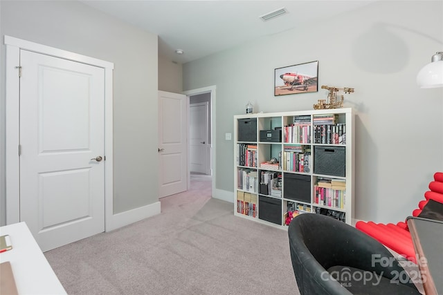 rec room with visible vents, carpet flooring, and baseboards