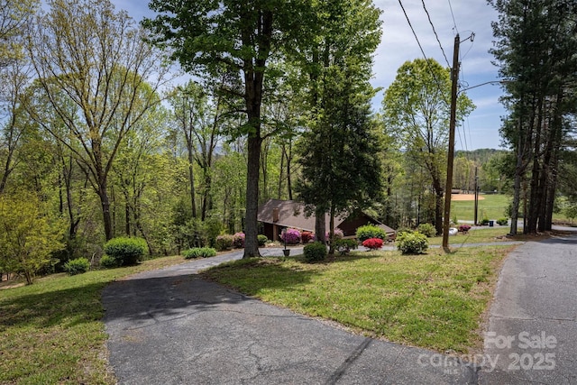 605 Hennessee St, Morganton, NC 28655 - view of front of house with a front yard
