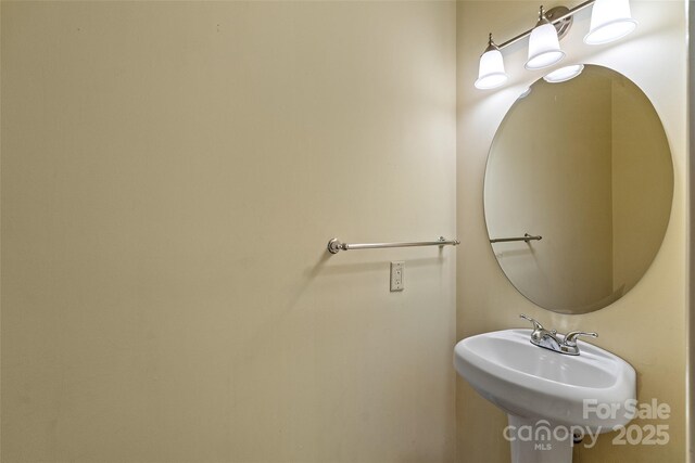 80 Ivy Cove Rd, Fairview, NC 28730 - bathroom featuring a sink