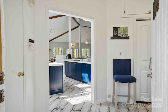 39 Tatham Rd, Hendersonville, NC 28792 - bar featuring baseboards