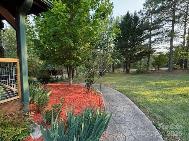 926 Cross Creek Dr, Rutherfordton, NC 28139 - view of grassy yard
