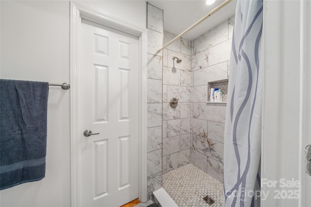 148 Broyles Rd, Hendersonville, NC 28791 - bathroom with a shower stall