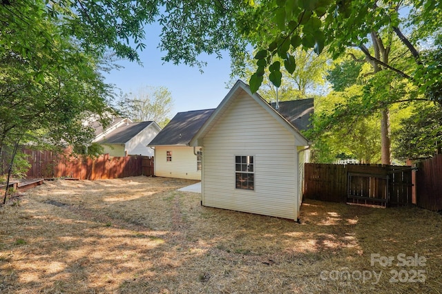 9200 Forest Green Dr, Charlotte, NC 28227 - rear view of property featuring a fenced backyard