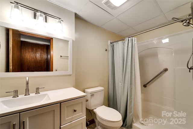 362 Cowan Valley Ests, Sylva, NC 28779 - bathroom with toilet, curtained shower, vanity, and a drop ceiling