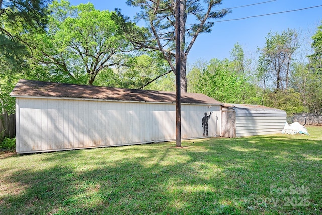 3265 W Innes St, Salisbury, NC 28144 - view of yard with an outbuilding and fence