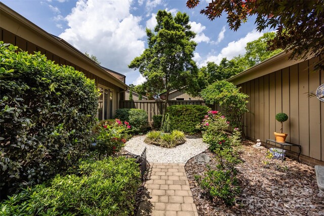 5128 Dunes Ct, Charlotte, NC 28226 - view of yard