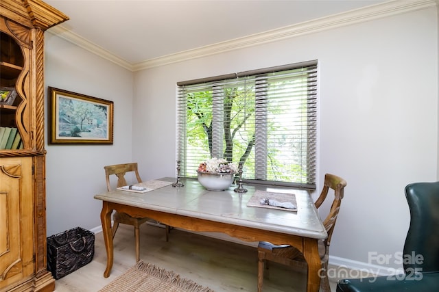 5128 Dunes Ct, Charlotte, NC 28226 - dining space featuring baseboards, crown molding, a desk, and wood finished floors