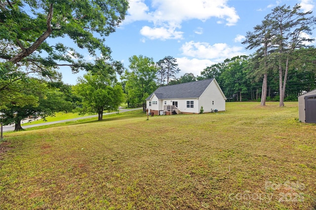 1009 Rainbow Cir, Catawba, SC 29704 - view of side of home featuring a yard