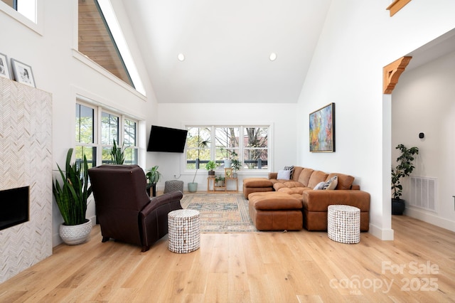 103 Pennsylvania Ave, Asheville, NC 28806 - living area featuring high vaulted ceiling, wood finished floors, recessed lighting, and baseboards