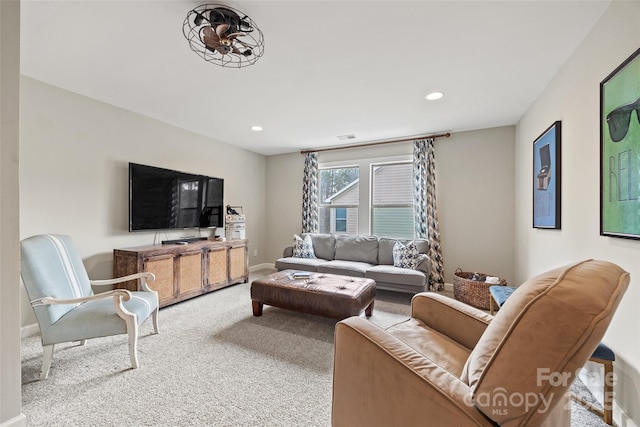 living area with baseboards, carpet flooring, visible vents, and recessed lighting