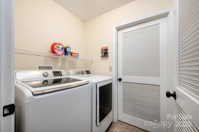 206 Carrington Pl, Arden, NC 28704 - laundry area with washer and dryer and laundry area