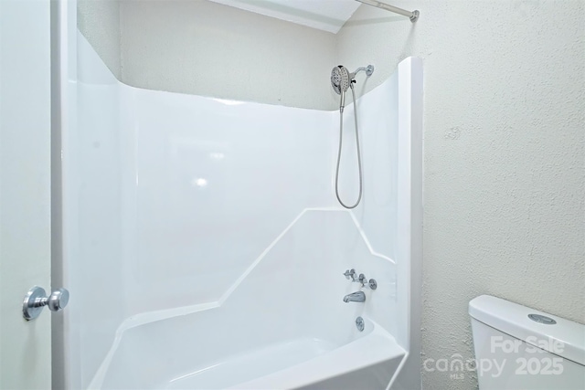1931 Mereview Ct Unit 46, Charlotte, NC 28210 - bathroom with  shower combination and a textured wall