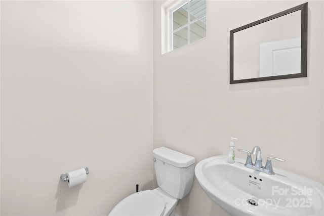7004 Everly Commons Ln, Tega Cay, SC 29708 - bathroom with a sink and toilet