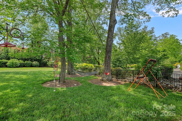 309 Catawba Ave, Davidson, NC 28036 - view of yard