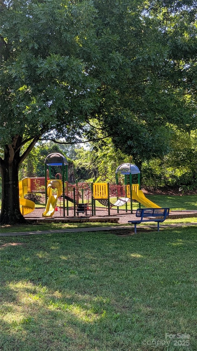 110 Canary Ln Unit 3, Mooresville, NC 28115 - community playground featuring a yard