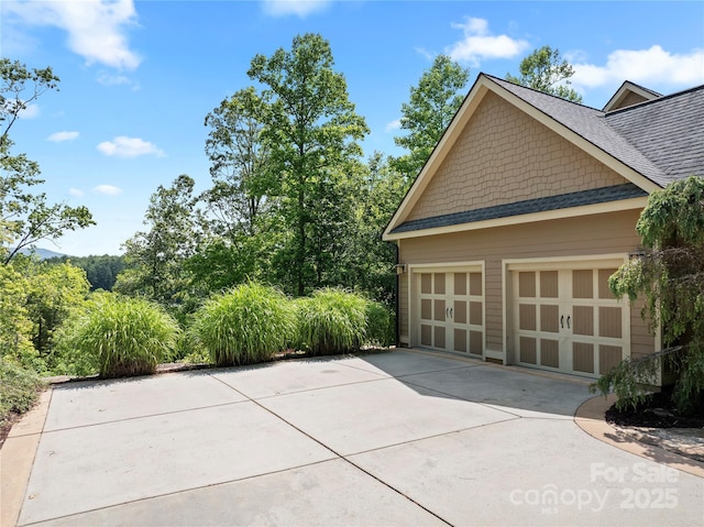 14 Sweet Gum Hl, Fletcher, NC 28732 - view of garage