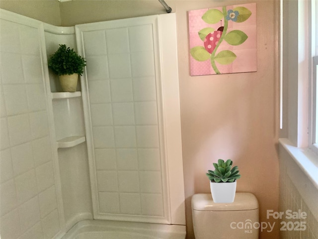 439 17th St, Cramerton, NC 28032 - full bath featuring toilet and a shower