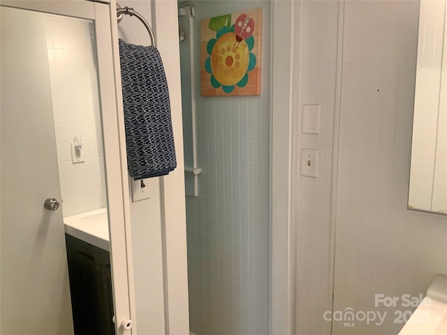 439 17th St, Cramerton, NC 28032 - bathroom featuring vanity