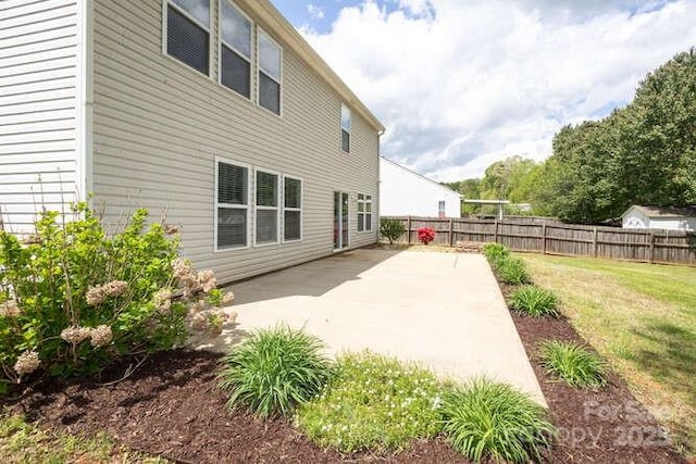1965 Leesburg Dr, Clover, SC 29710 - view of patio featuring fence