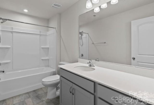 5024 Colline Ct, Charlotte, NC 28216 - full bathroom featuring toilet, vanity, and shower / washtub combination