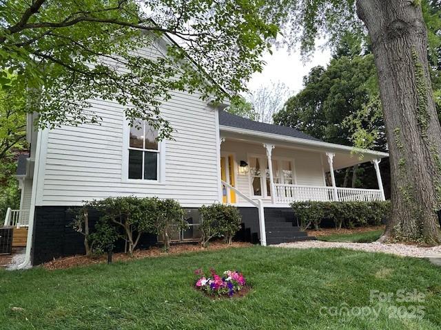 300 Kelly St, Statesville, NC 28677 - photo 3