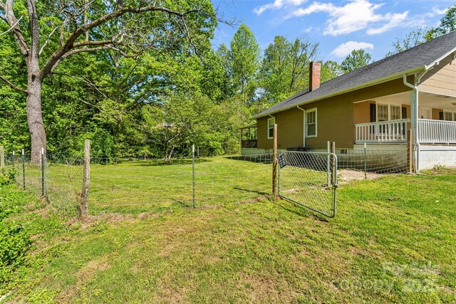 view of yard featuring fence