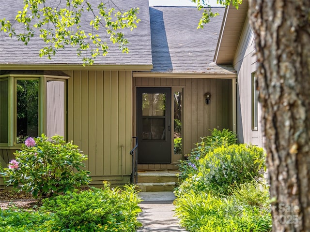 3 Governors Dr, Asheville, NC 28804 - doorway to property with a shingled roof