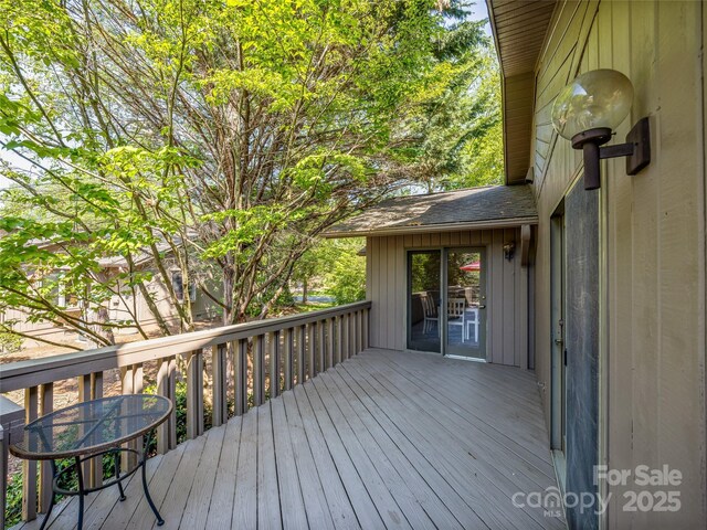 3 Governors Dr, Asheville, NC 28804 - view of wooden terrace