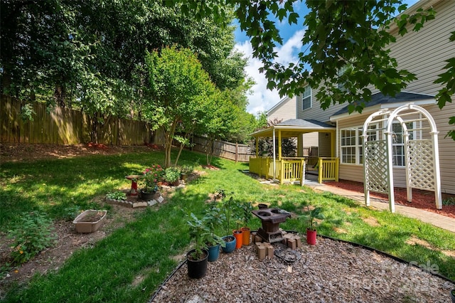 view of yard featuring fence