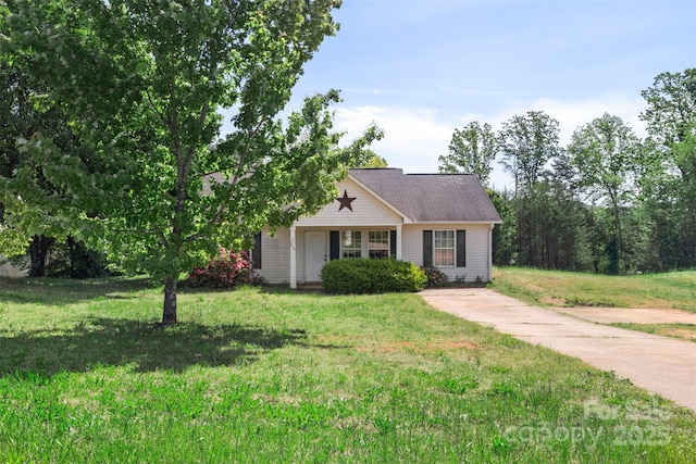 view of front of house with a front lawn