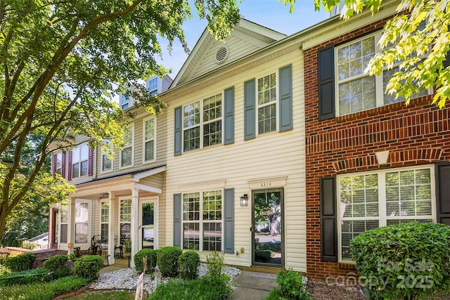 8814 Gerren Ct, Charlotte, NC 28217 - view of property with brick siding