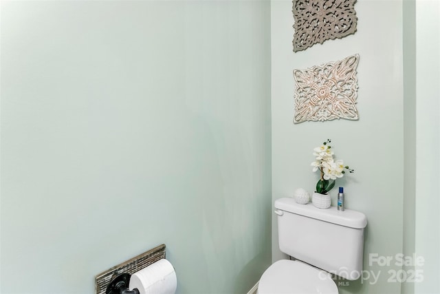 8814 Gerren Ct, Charlotte, NC 28217 - half bathroom featuring toilet