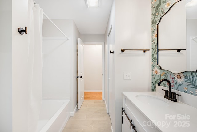 16 Graystone Rd, Asheville, NC 28804 - bathroom with vanity, baseboards, and shower / tub combo