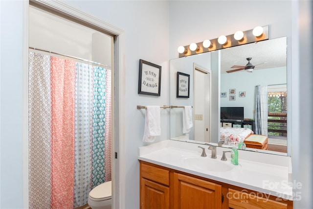 305 Piney Mountain Dr Unit R1, Asheville, NC 28805 - bathroom featuring vanity, a ceiling fan, toilet, and curtained shower