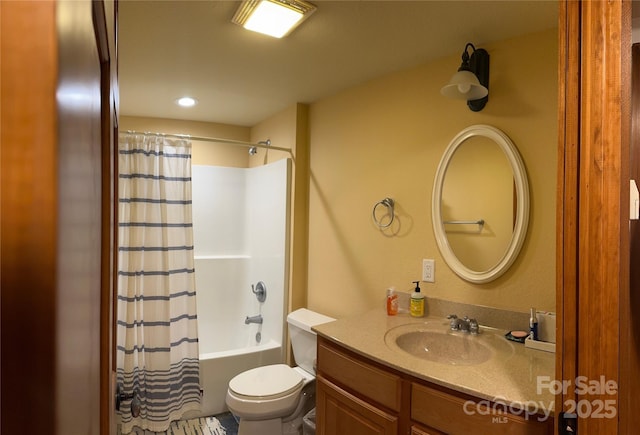 222 Creekside Way, Burnsville, NC 28714 - bathroom featuring vanity, shower / bath combo with shower curtain, and recessed lighting