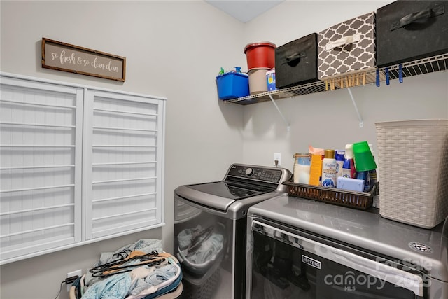 2655 Stonewood Vw, Kannapolis, NC 28081 - laundry area with washer and dryer
