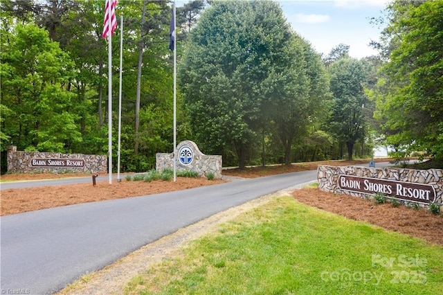 127 Hummingbird Cir, New London, NC 28127 - view of road