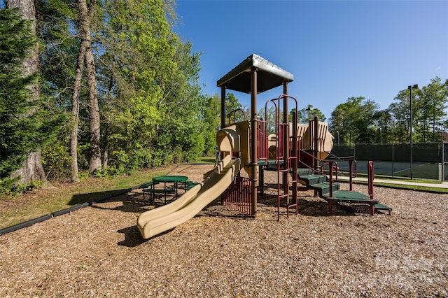 6005 Abergele Ln, Matthews, NC 28104 - communal playground with fence